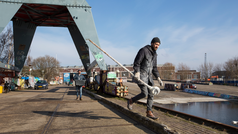 Mike Thompson and Arne Hendriks make their way to Fatberg with a fresh load of fat.